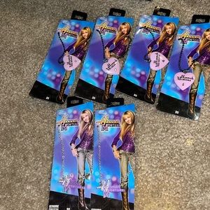 Hanna Montana bundle🤯